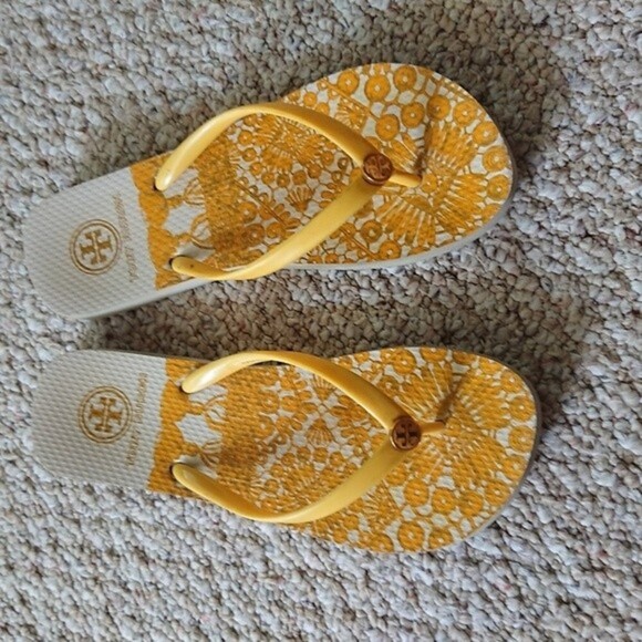 Tory Burch yellow tassels patterns Flip Flops size 7 - Picture 3 of 11